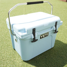 画像をギャラリービューアに読み込む, YETI (イエティ)  ROADEI ローディ20 ICE BLUE クーラー・保温　19.6L　クーラーボックス　ハードクーラー