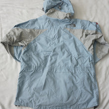 画像をギャラリービューアに読み込む, ザ・ノースフェイス（THE NORTH FACE） ナイロンマウンテンパーカー SUMMITサミットシリーズ 古着 ジャケット メンズ サイズ/M [5/18値下げ]