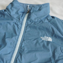 画像をギャラリービューアに読み込む, ザ・ノースフェイス（THE NORTH FACE） 中綿ナイロンジャケット ブルゾン 古着 ブルー レディース サイズ/M