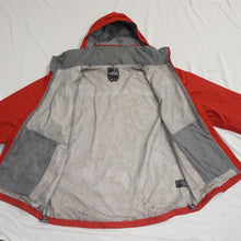 画像をギャラリービューアに読み込む, ザ・ノースフェイス（THE NORTH FACE） ハイベントフルジップマウンテンパーカー HYVENT ブルゾン 古着 レッド メンズ サイズ/M
