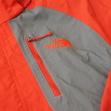 画像をギャラリービューアに読み込む, ザ・ノースフェイス（THE NORTH FACE） ハイベントナイロンマウンテンパーカー ジャケット 古着 レッド×グレー メンズ サイズ/M