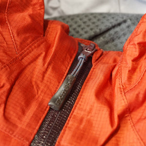 美品 モンベル（mont-bell） ストームクルーザー　ジャケット 1128256 ジャケット 古着 レッドブリック（RDB）/ダーク（D） メンズ サイズ/M  [1/5値下げ]