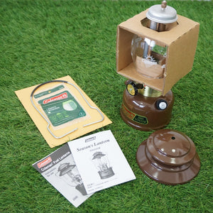 【希少・入手困難】未使用 コールマン（Coleman） シーズンズランタン 2005 200B644J  ランタン・ライト 限定品 ケース付き 初代 [送料無料]