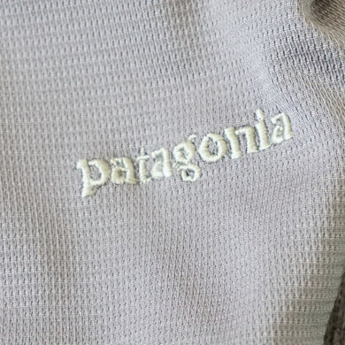 美品 
 パタゴニア【patagonia】 Tシャツ Tシャツ・カットソー
 カーキ メンズ